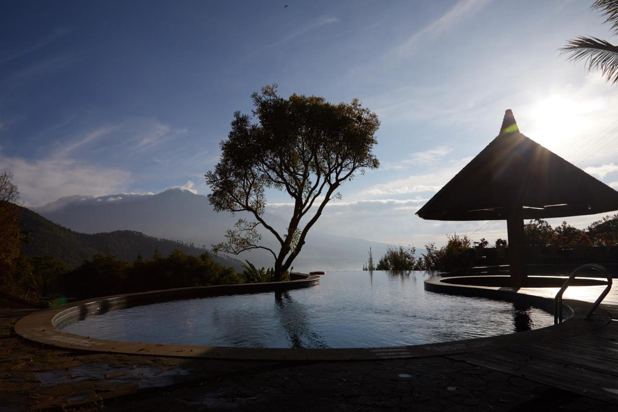 Jambuluwuk Convention Hall & Resort Batu Extérieur photo