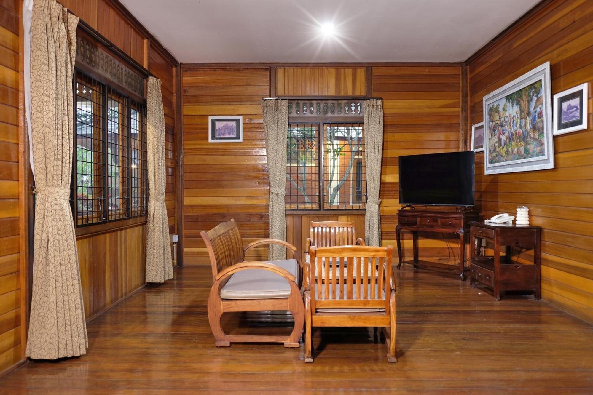 Jambuluwuk Convention Hall & Resort Batu Extérieur photo